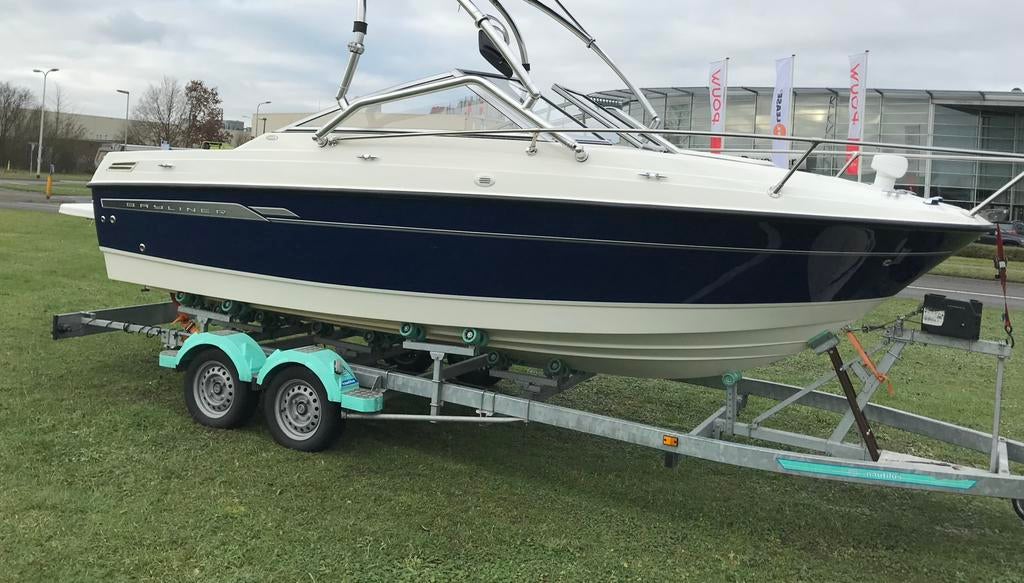 Zeer nette Bayliner 192 discovery + Mercruiser 4,3 ltr MPi, Watersport en Boten, Ophalen, Binnenboordmotor, 6 meter of meer, Zo goed als nieuw