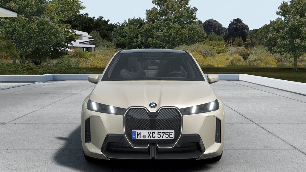 BMW iX xDrive45 M Sport / Panoramadak Sky Lounge / Trekhaak, Auto's, BMW, Automaat, Lederen bekleding, Zwart, IX