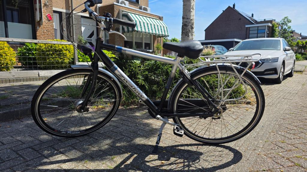Gebruikte fiets, 28 inch wielen, goed voor 2e ronde, Gebruikt, Versnellingen, Trommelrem, Ophalen