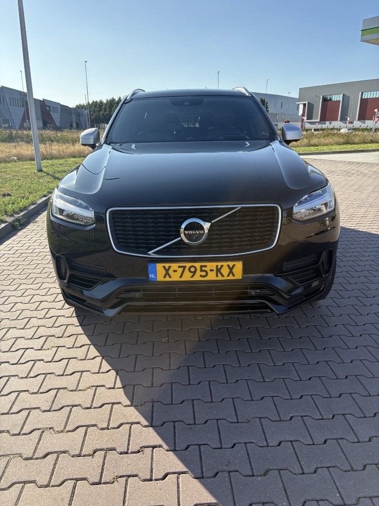 Volvo XC90 2.0 T8 AUT 2017 Zwart 2e EIGENAAR R-DESIGN, Auto's, Navigatiesysteem, Zwart, 1969 cc, 320 pk