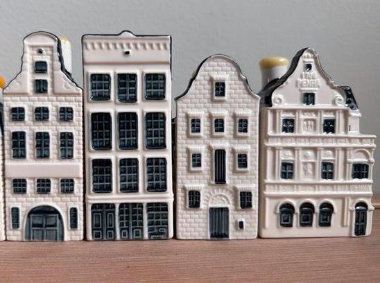 KLM huisjes 42, 47, 79, 85. Bvk RUILEN., Ophalen, 81 t/m 91