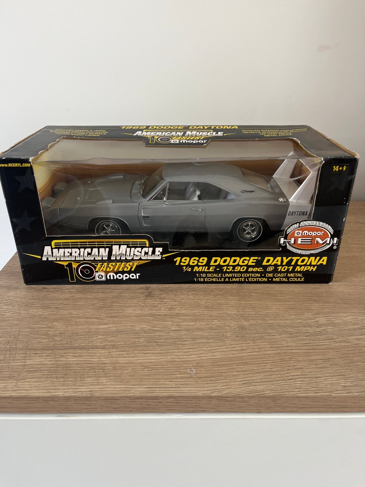 1969 Dodge Daytona American Muscle schaalmodel, Ophalen of Verzenden, Nieuw, Auto, ERTL