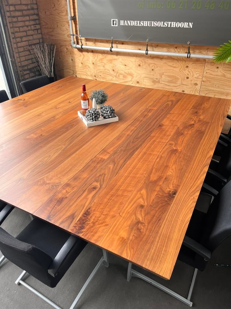 Unieke (vergader) tafel (220 x 220 cm), Klassiek, Xx, 200 cm of meer, Xx
