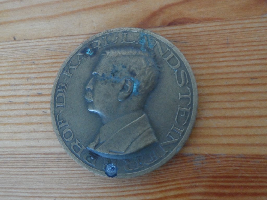 Prof. Dr. Karl landsteiner / het nederlandse rode kruis, Postzegels en Munten, Ophalen of Verzenden, Overige materialen, Nederland