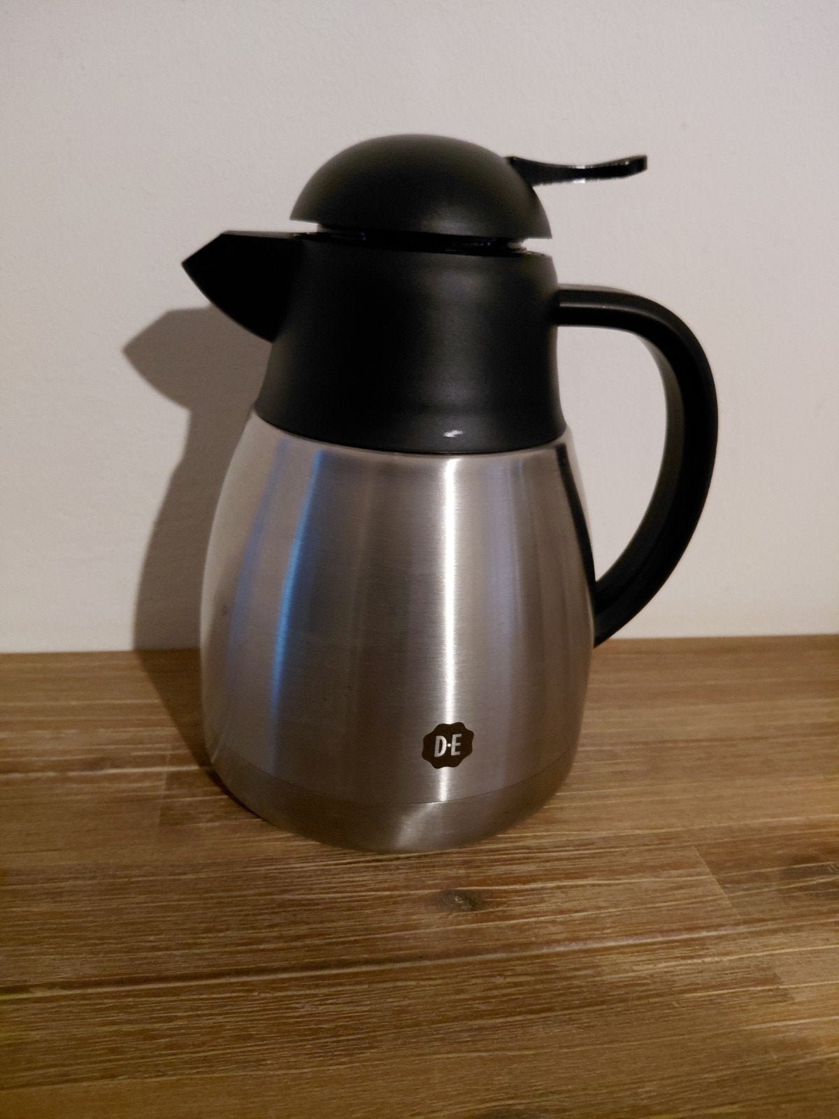 Douwe Egberts Thermoskan - RVS met Zwarte Details, Zilver, Ophalen of Verzenden, Metaal, Overige merken