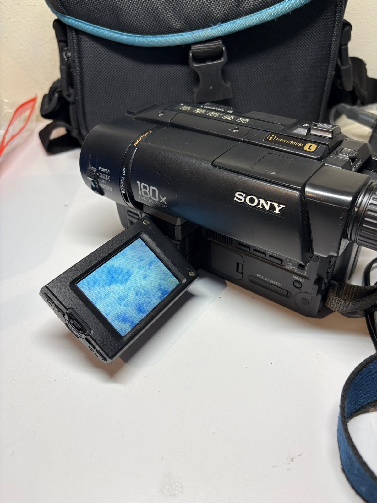 Sony CCD-TRV16E Video 8 Camera Recorder met tas, Ophalen, Gebruikt, Overige soorten, Minder dan 8x