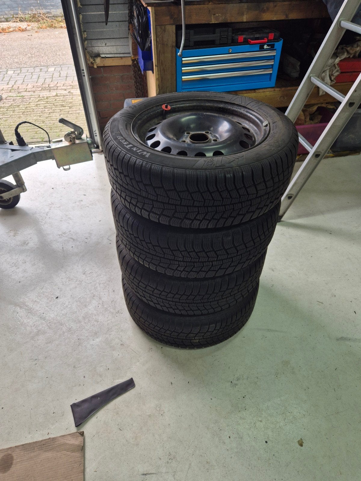 Viking winterbanden 205/55 R16 op stalen velgen Opel, Ophalen, Gebruikt