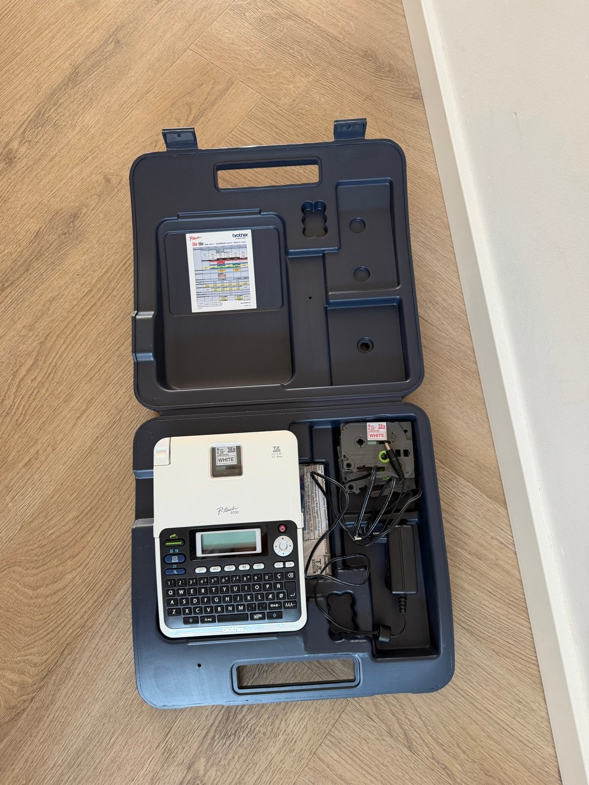 Brother P-Touch 2030 Labelprinter met QWERTY toetsenbord, Computers en Software, Labelprinters, Ophalen of Verzenden, Zo goed als nieuw