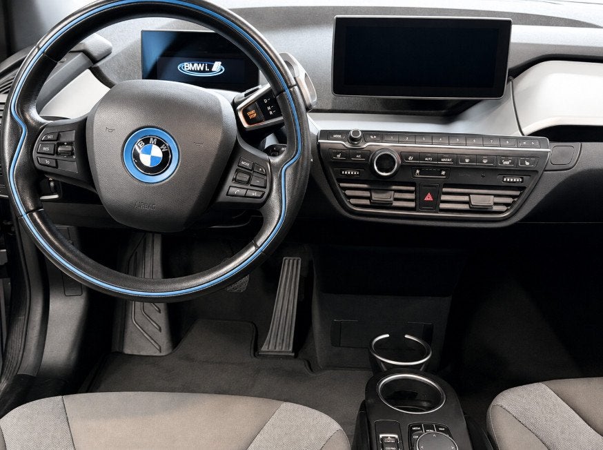 BMW i3 Basis 120Ah 42 kWh / Warmtepomp / Comfort-Pakket (, Automaat, Met garantie (alle), 4 stoelen, 258 min