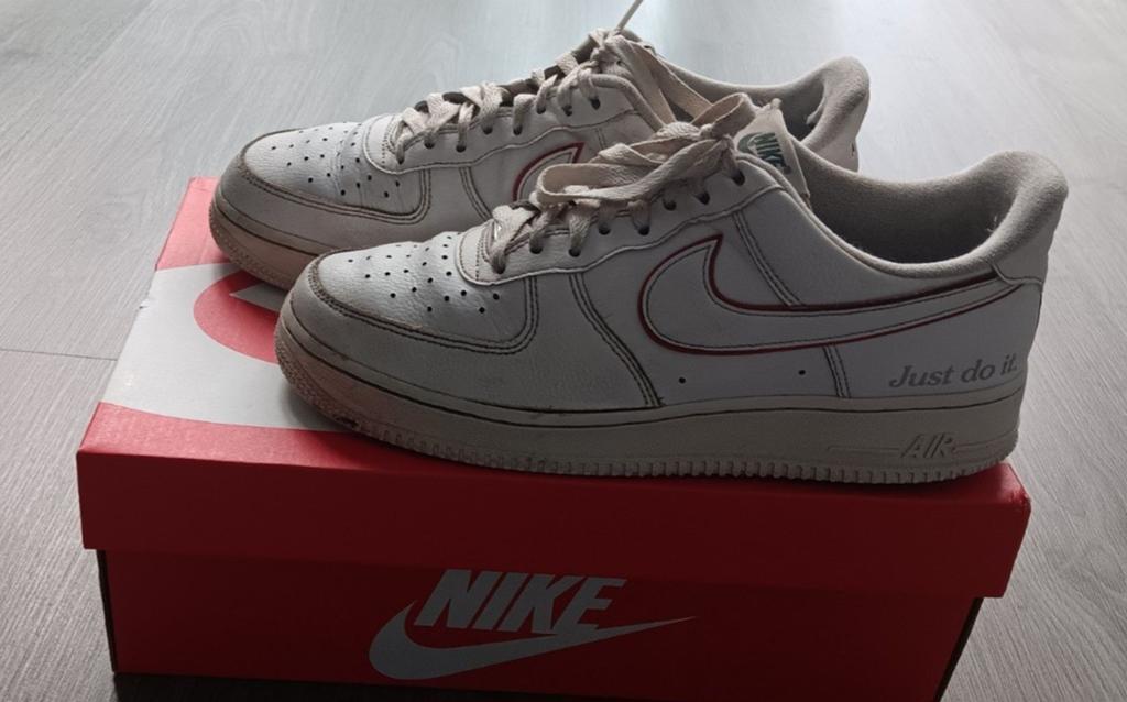 Nike sport schoenen, Nike, Ophalen of Verzenden, Zo goed als nieuw, Wit
