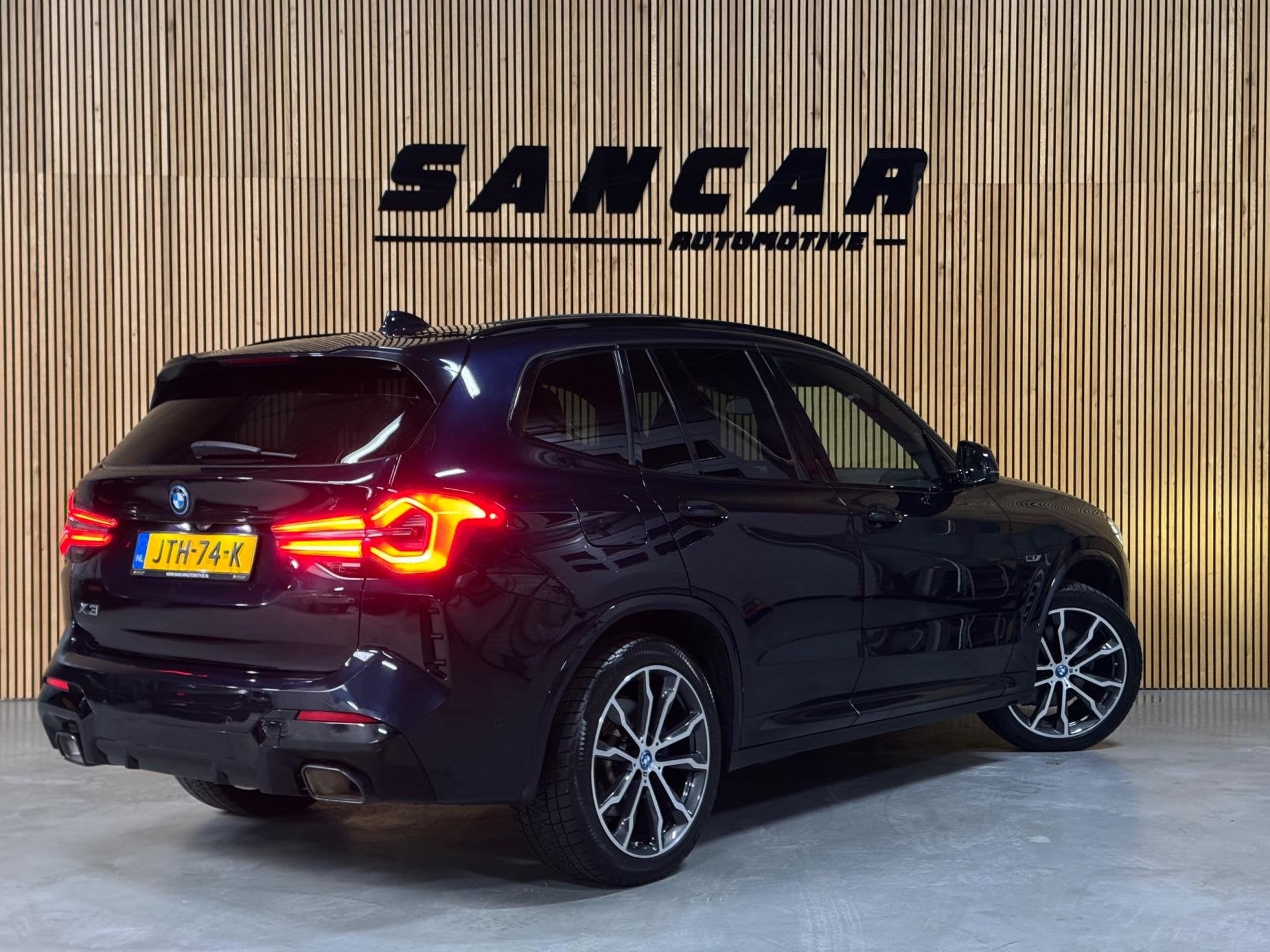 BMW X3 XDrive30e M-sport FACELIFT|PANO|HUD|E-ZETELS|360 CAM|, Auto's, BMW, Gebruikt, 225 min, 2000 kg, Zwart