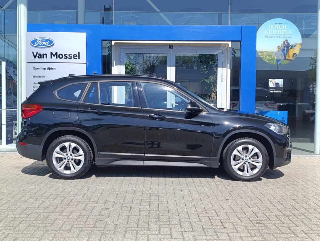BMW X1 sDrive18i | Stoelverwarming | Cruise Control | Naviga, Auto's, 12 maanden, Gebruikt, Zwart, Bedrijf