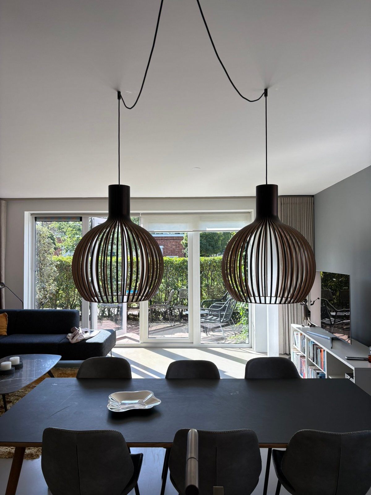 2 Secto Design Octo 4240 hanglampen–Seppo Koho – zgan, Huis en Inrichting, Ophalen, Zo goed als nieuw, Hout