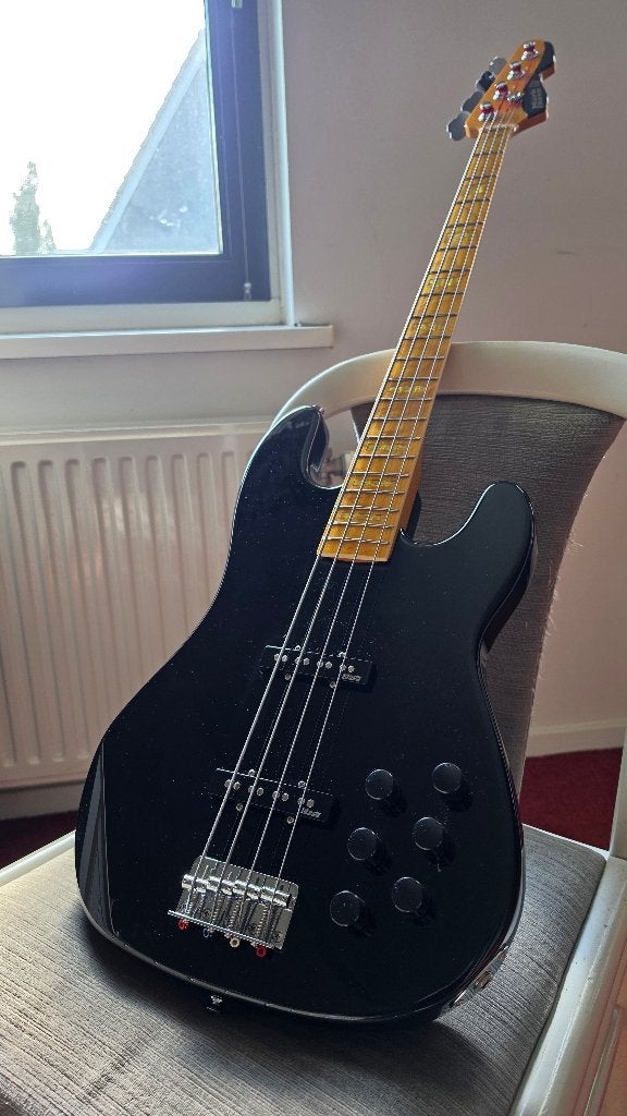 Markbass GV4 Val Black CR MP basgitaar, Ophalen, Zo goed als nieuw