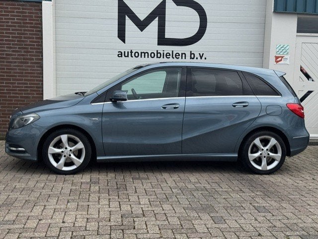 Mercedes-Benz B-klasse 180 CDI Ambition - LED - Navi - PDC, Auto's, Voorwielaandrijving, Stof, Gebruikt, Zwart