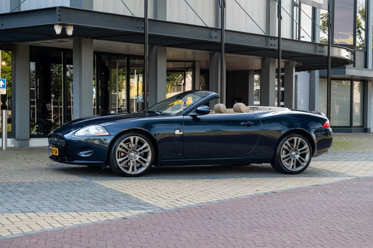 Jaguar XK 4.2 V8 Convertible (bj 2006, automaat), Auto's, Jaguar, Gebruikt, 8 cilinders, Overige kleuren, Cabriolet