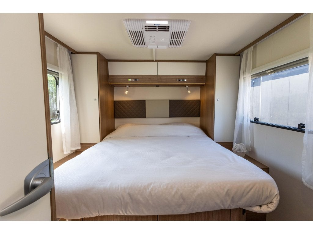 Carado T 449 Hymer | 2020 | 2x Airco | 5 Pers | 57dkm, Caravans en Kamperen, Campers, Ringverwarming, Fiat, Koelkast, Bedrijf