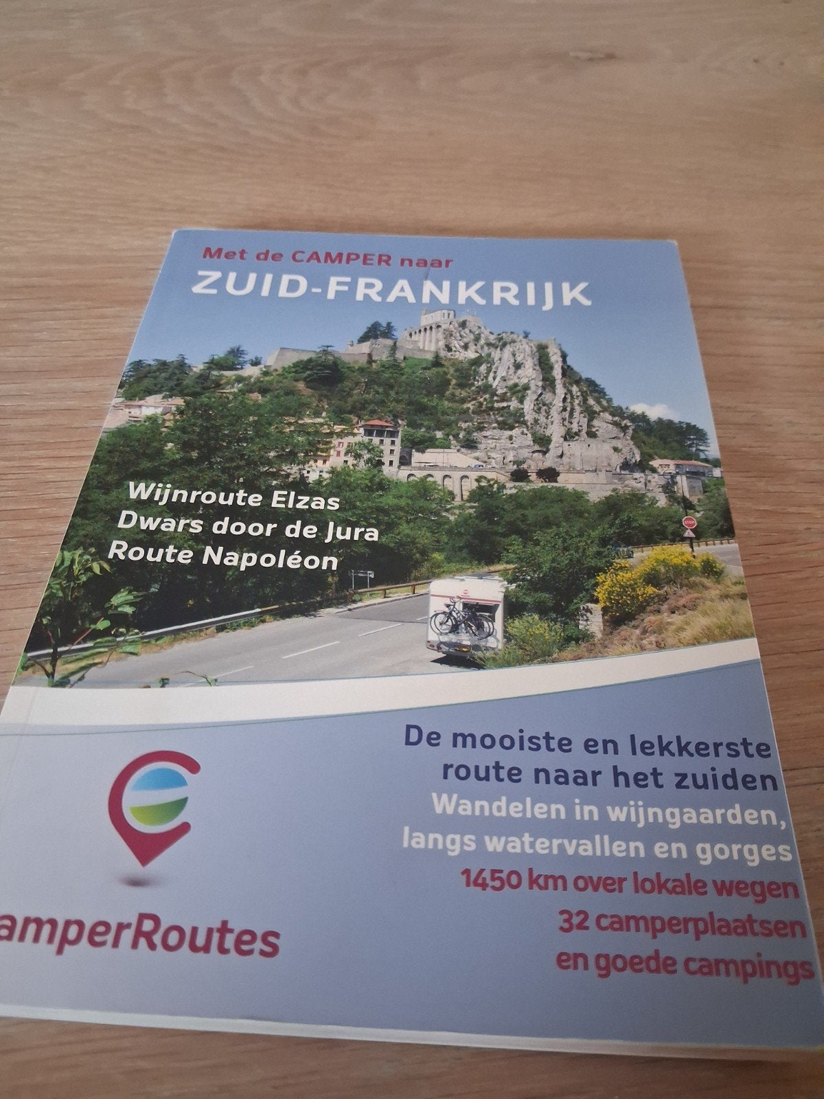 Met de Camper naar Zuid-Frankrijk - Reisgids, Boeken, Overige merken, Europa, Ophalen of Verzenden, Zo goed als nieuw