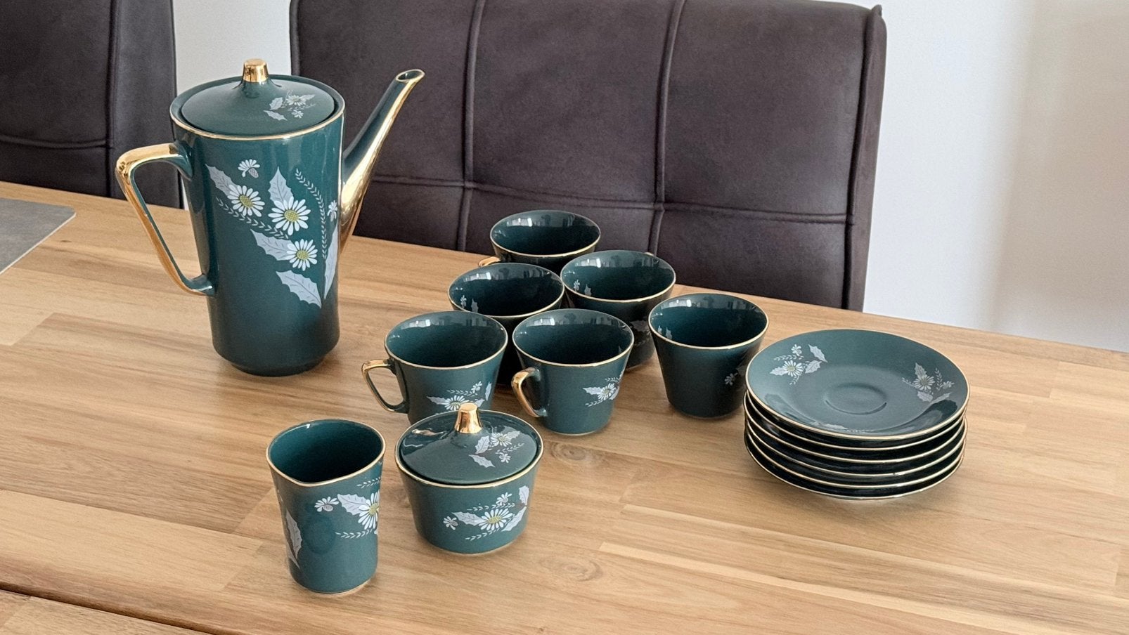 Vintage koffie-/theeservies – groen met gouden details, Ophalen