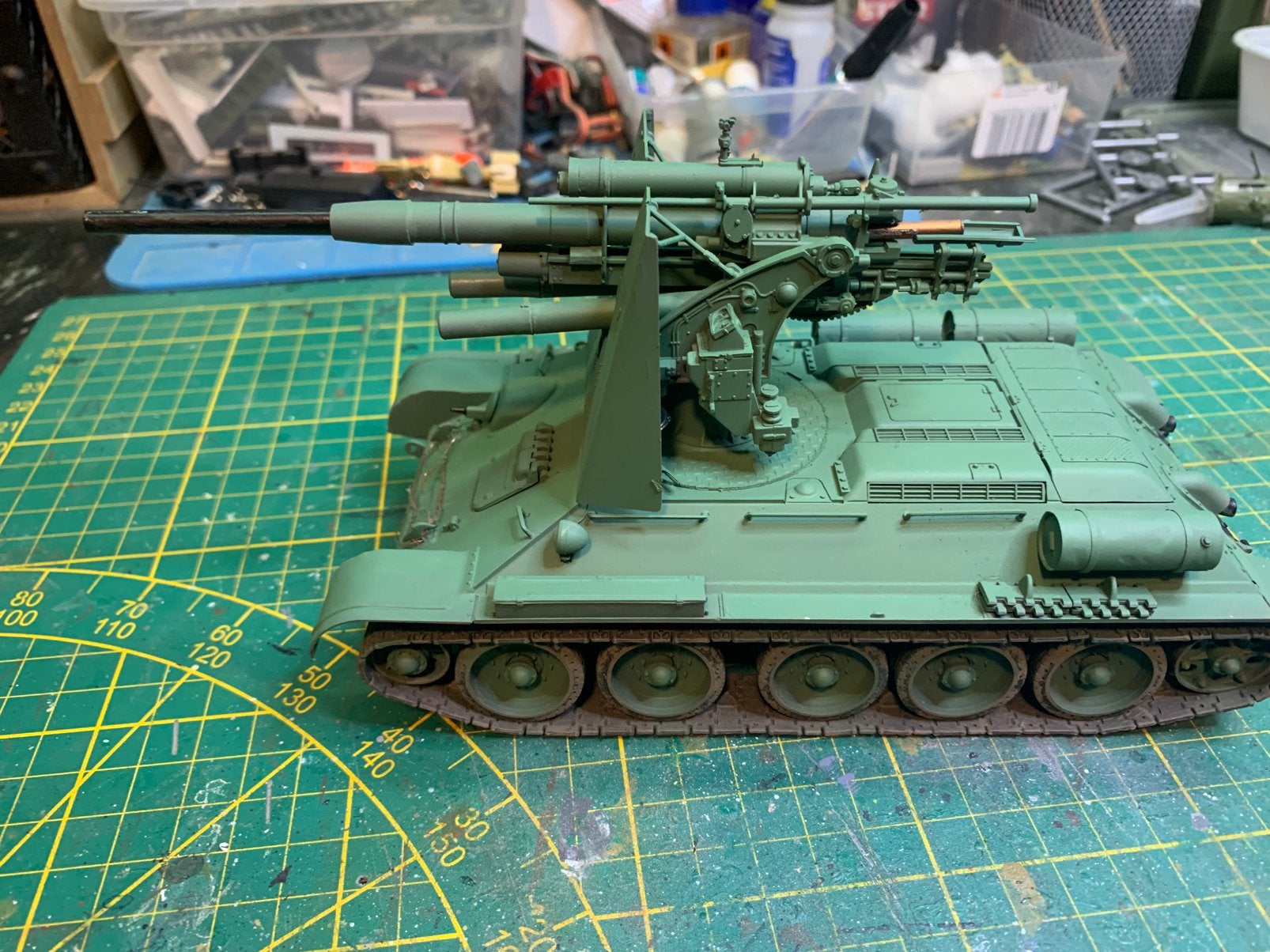 T34 747 (r) mit 8.8cm Flak 36/37 schaal 1:35 gebouwd, Ophalen of Verzenden, Gebruikt, 1:32 tot 1:50, Tank
