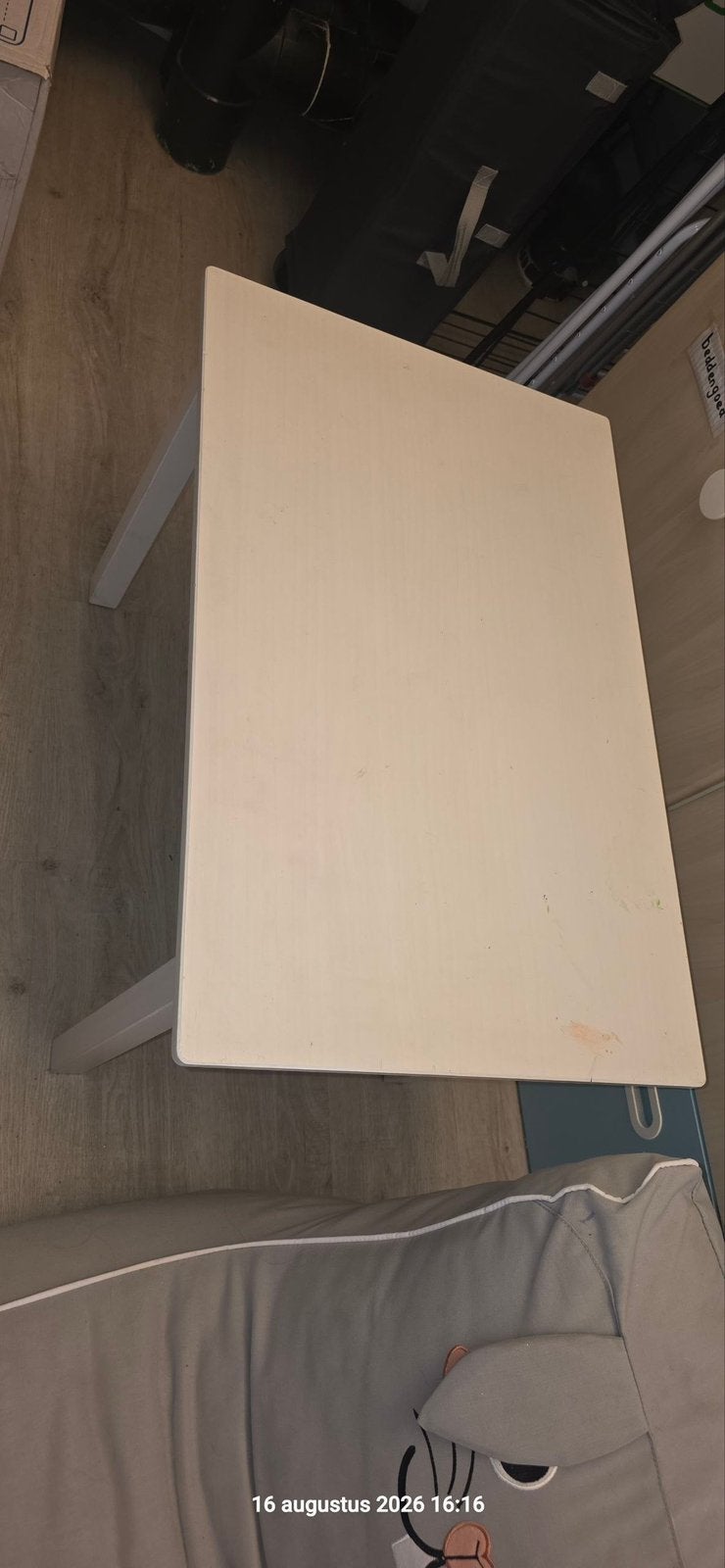 Kindertafeltje, Huis en Inrichting, Woonaccessoires | Memoborden, Ophalen, Zo goed als nieuw