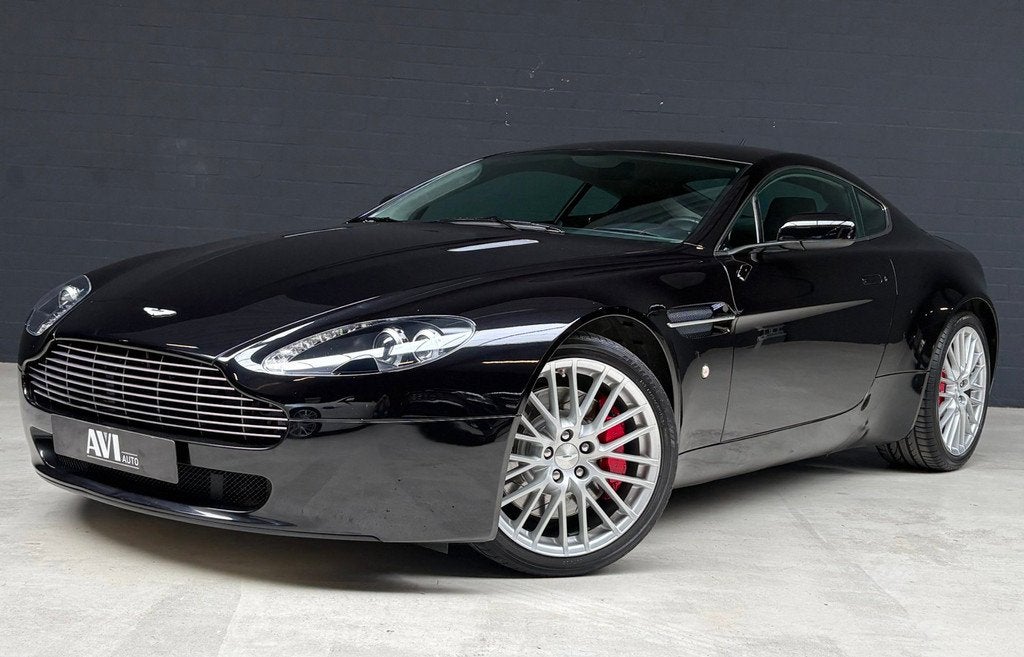 Aston Martin V8 Vantage 4.3 V8 Dealer Onderhouden 2e Eigenaa, Auto's, Achterwielaandrijving, Gebruikt, Zwart, Leder