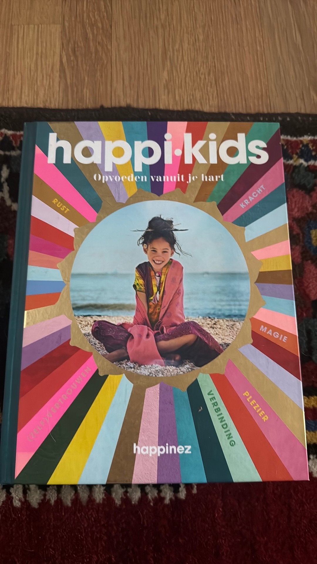 Happinez - Happi.kids, Happinez, Ophalen of Verzenden, Zo goed als nieuw, Mode algemeen