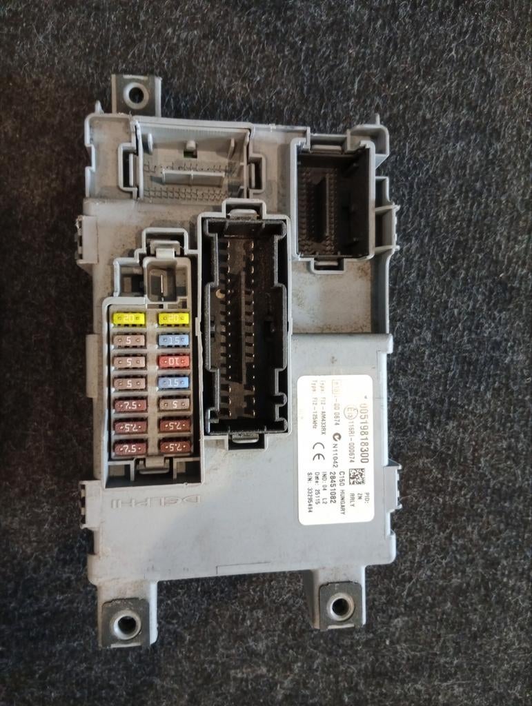 Zekeringkast Fiat 500 2015 nummer 00619818300, Ophalen of Verzenden, Gebruikt, Fiat