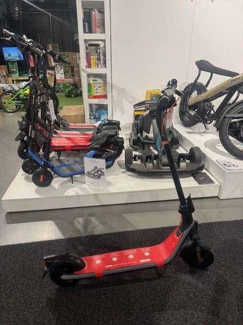 Segway Ninebot KickScooter E2 PLUS E II step nieuw nu €299, Ophalen of Verzenden, Nieuw, Elektrische step (E-scooter), Segway Ninebot