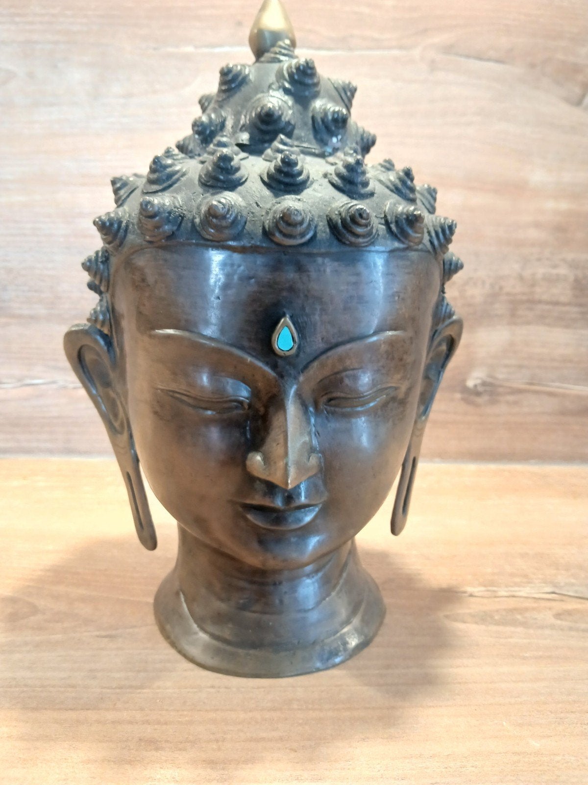 Bronzen Boeddha Hoofd met Turkoois Detail, Buste, Ophalen of Verzenden, 20 - 50 cm, Bruin