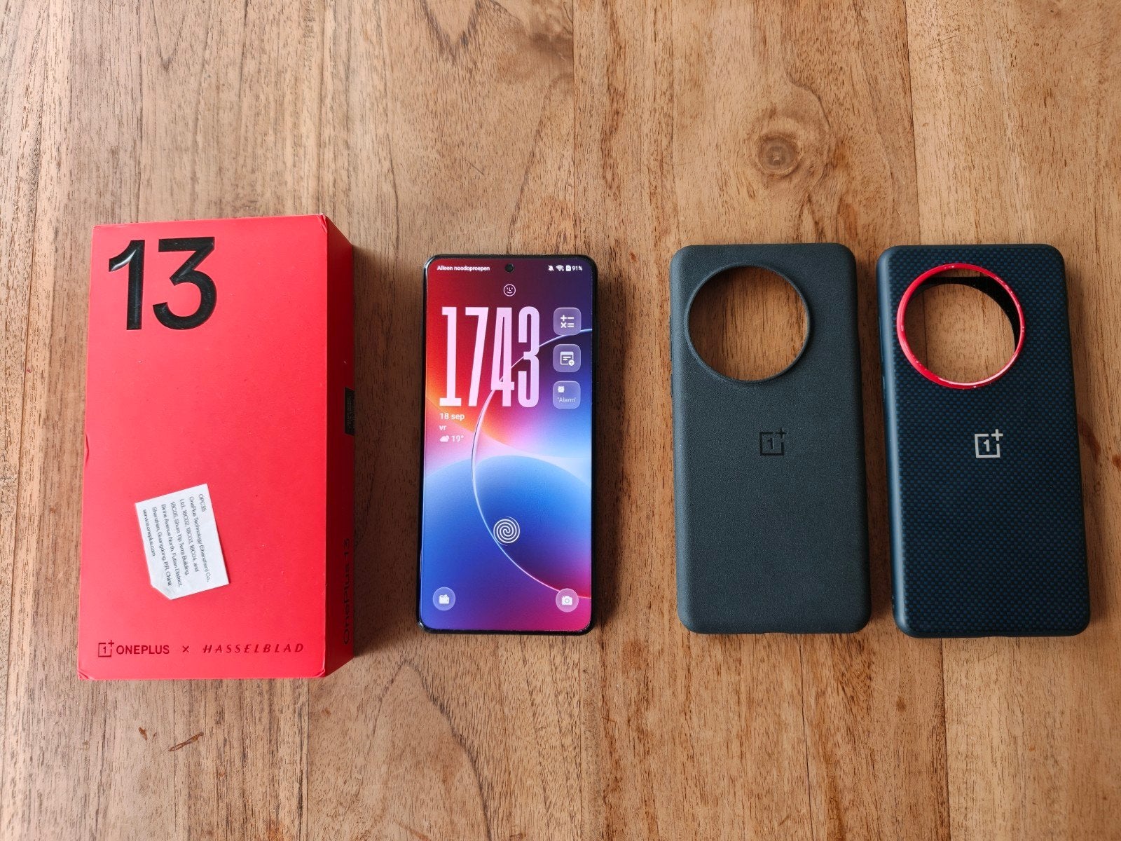 OnePlus 13 256GB met privacy screenprotector en 2 hoesjes, Telecommunicatie, Gebruikt, Overige modellen, Ophalen of Verzenden