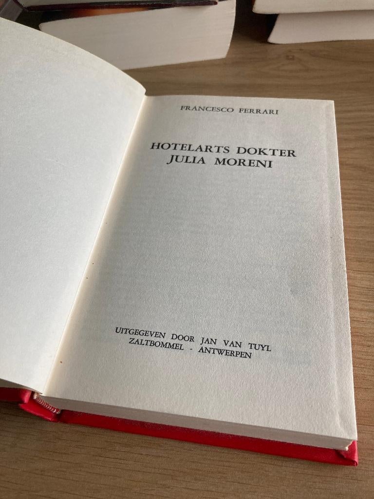 Boek Francesco Ferrari, Ophalen of Verzenden, Gelezen