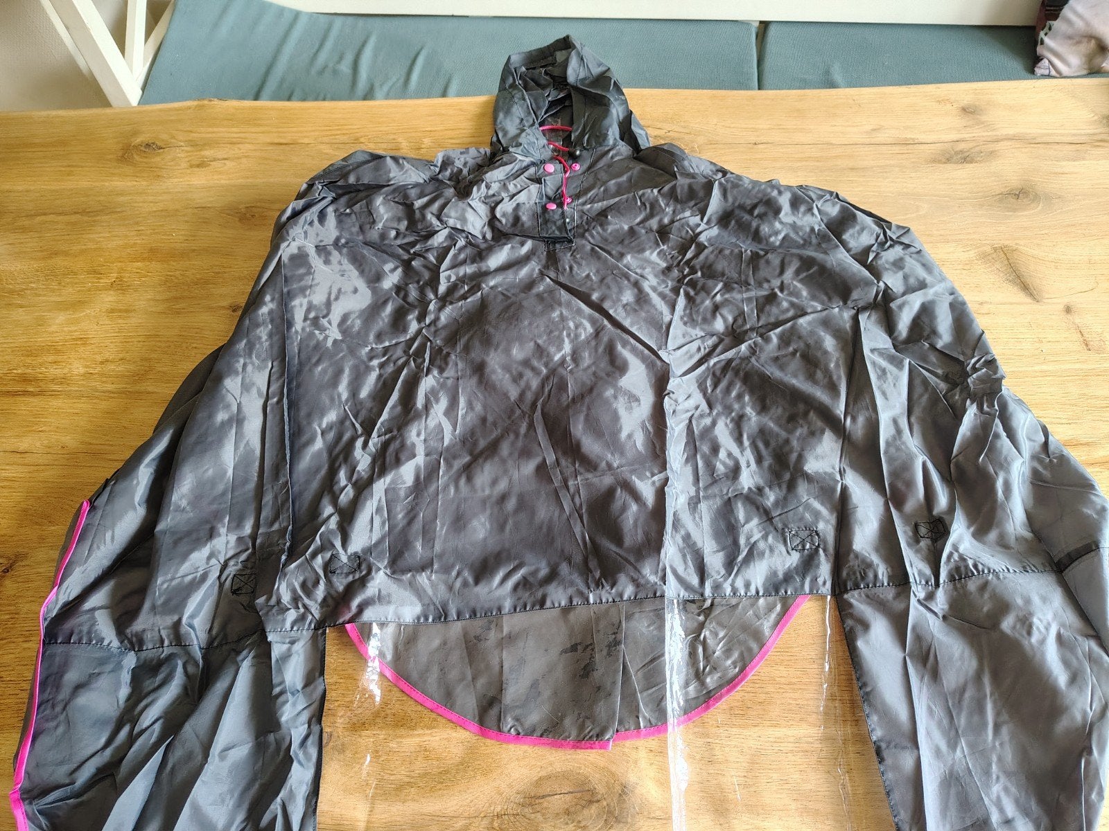 Regenponcho met opbergtasje en elastiek voor de armen, Ophalen of Verzenden, Regenjas
