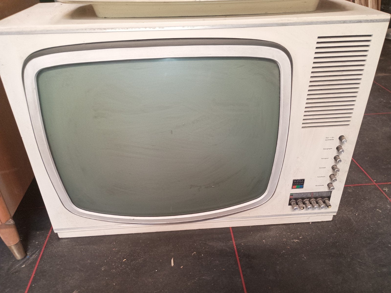 Vintage TV'- Schuurvondst voor decoratie, Audio, Tv en Foto, Vintage Televisies, Ophalen of Verzenden