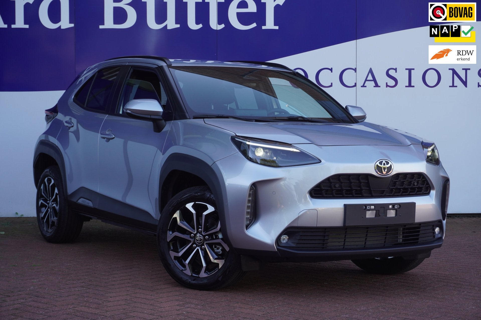 Toyota Yaris Cross 1.5 Hybrid 130 Dynamic / NIEUW! / Winter&, Auto's, 23 km/l, 1490 cc, Nieuw, 3 cilinders