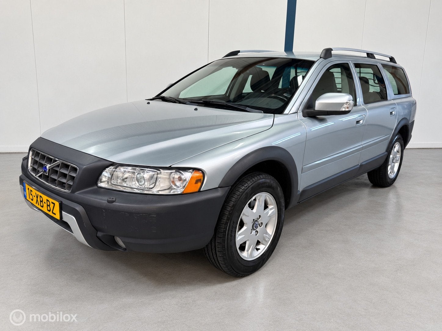 Volvo XC70 2.5 T Summum NL-AUTO / 1E-EIGENAAR / AUTOMAAT, Auto's, Automaat, XC70, 2521 cc, Vierwielaandrijving