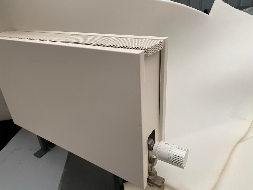 2 termostaatkachels, diverse afmetingen, goede staat, Doe-het-zelf en Verbouw, Verwarming en Radiatoren, 30 tot 80 cm, Gebruikt