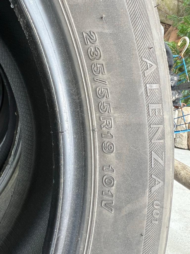 4 Bridgestone autobanden 235/55 R19 (5mm profiel ), Ophalen, Gebruikt