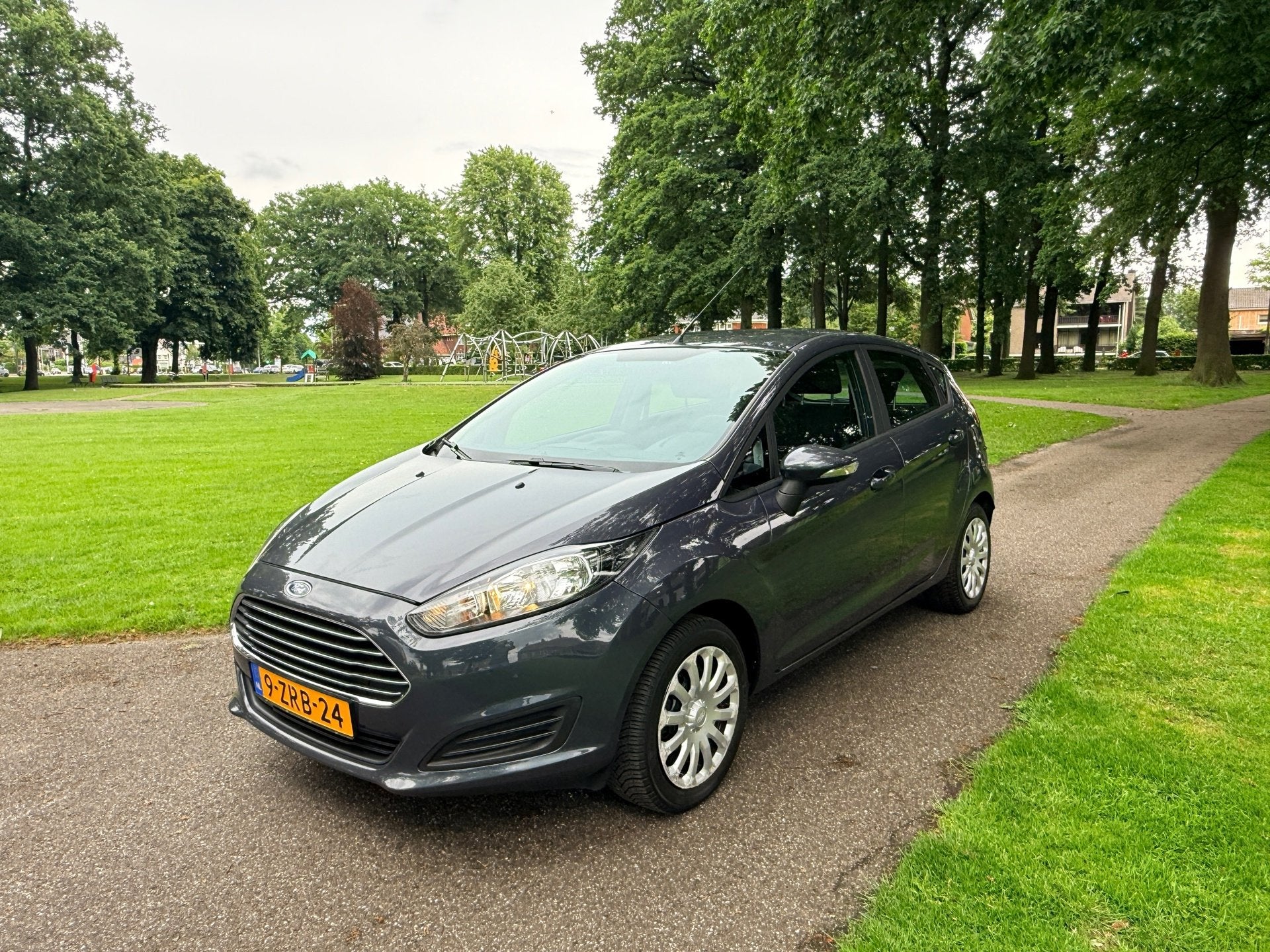 Ford Fiesta 1.0 Style Nette auto NIEUWE APK, Auto's, Euro 5, 525 kg, 23 km/l, Origineel Nederlands