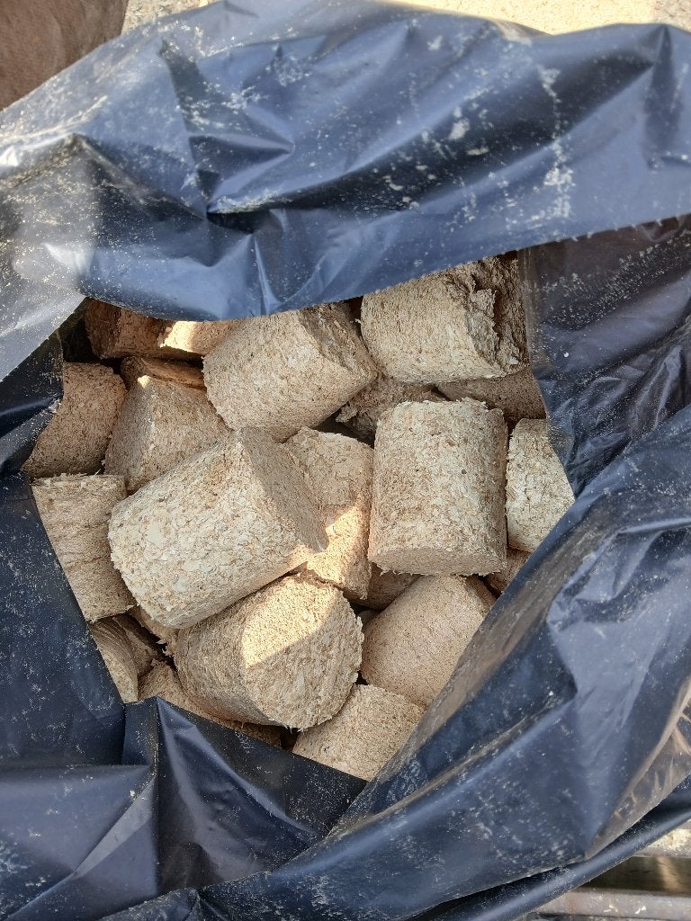 houtbriketten, Tuin en Terras, Haardhout, Minder dan 3 m³, Ophalen, Blokken