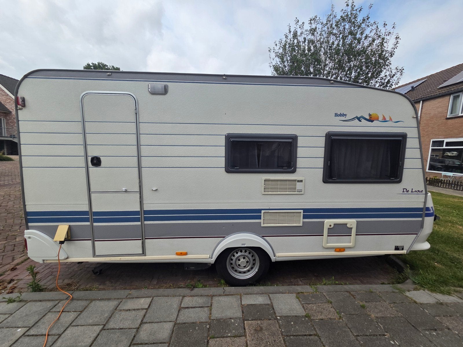 hobby de luxe 440 sf met voortent,mover en fietsenrek, Hobby, Hobby, Bedrijf, Treinzit