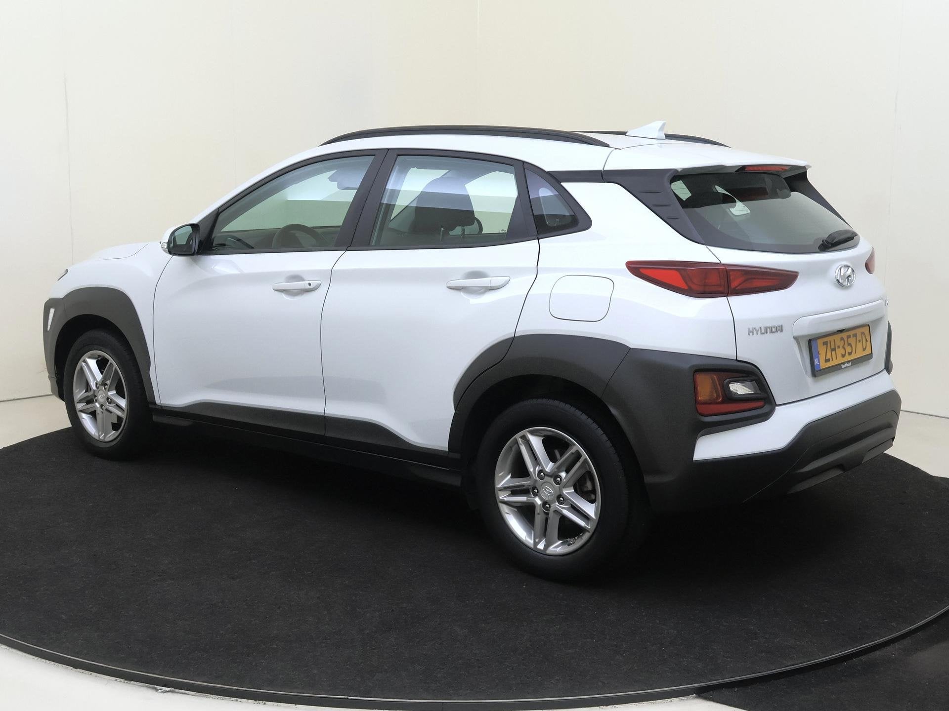 Hyundai Kona 1.0 T-GDI Comfort | Achteruitrijcamera | Naviga, Auto's, Voorwielaandrijving, Automatische klimaatregeling, Stof