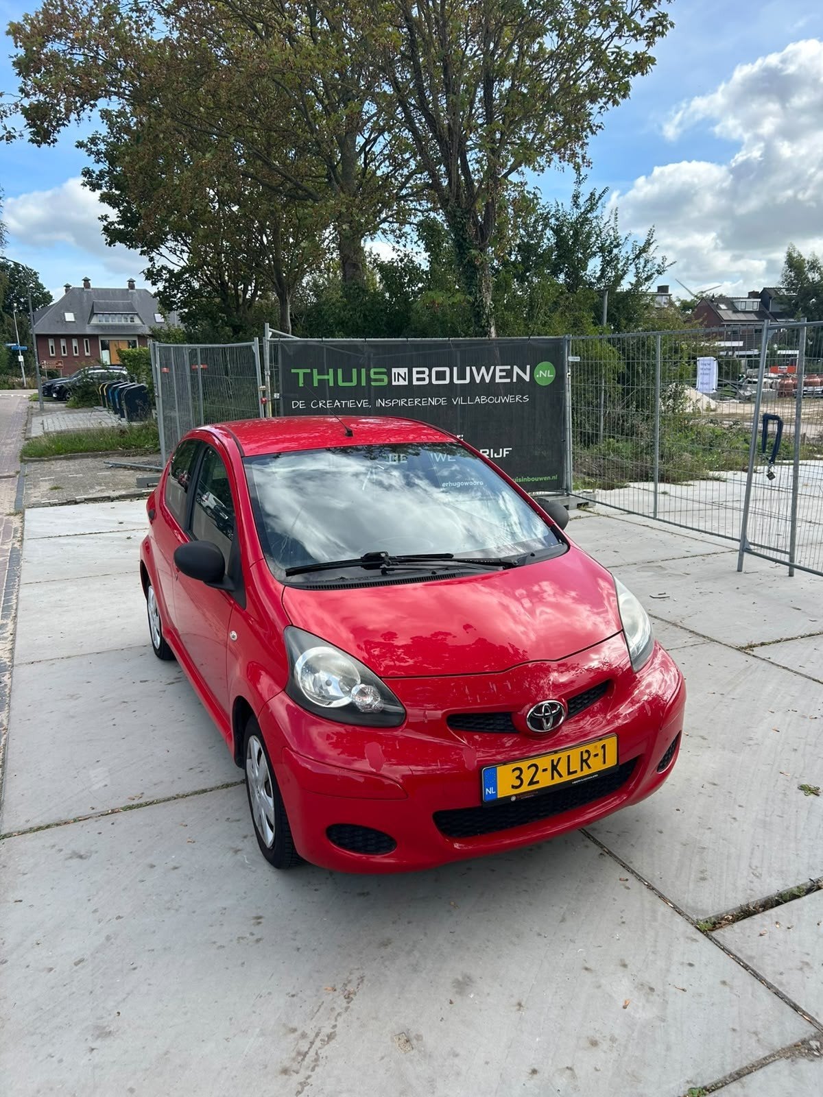 Toyota Aygo 1.0 12V Vvt-i 5DRS 2010 Rood, Auto's, Voorwielaandrijving, 4 stoelen, 68 pk, Origineel Nederlands