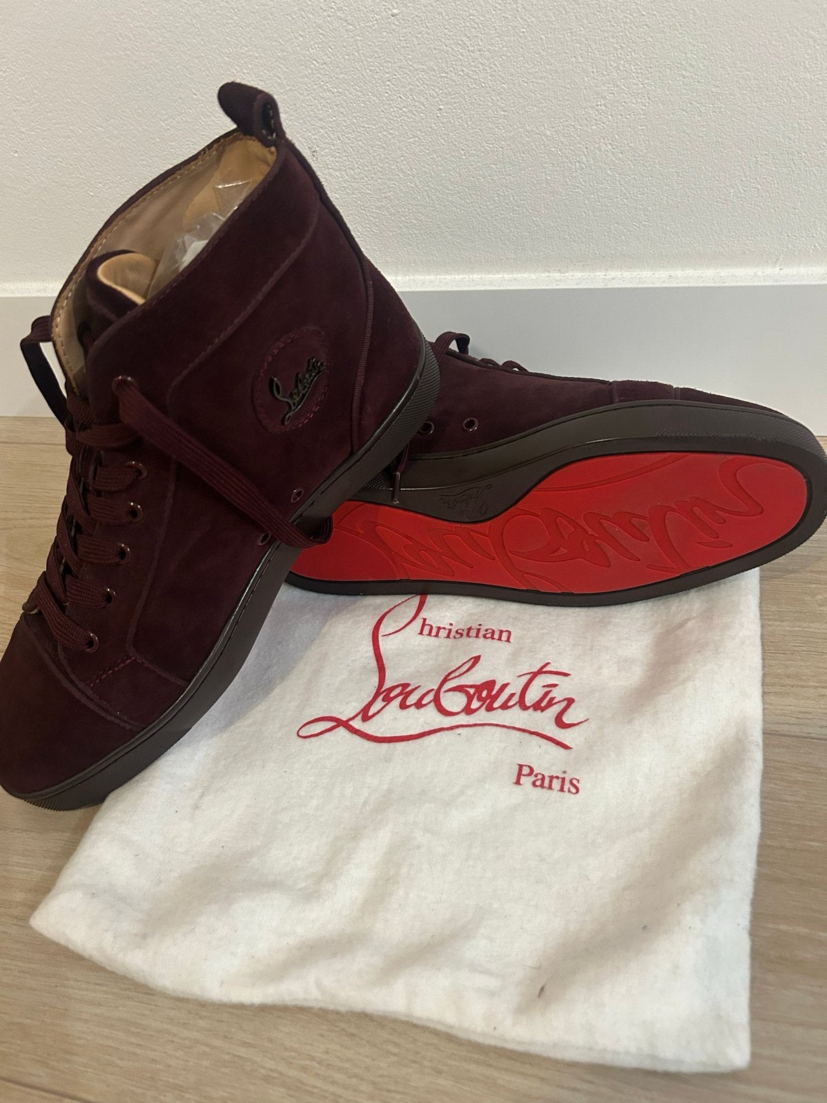 Christian Louboutin Sneakers - Bordeaux Suède, Ophalen, Zo goed als nieuw, Overige kleuren, Sneakers of Gympen