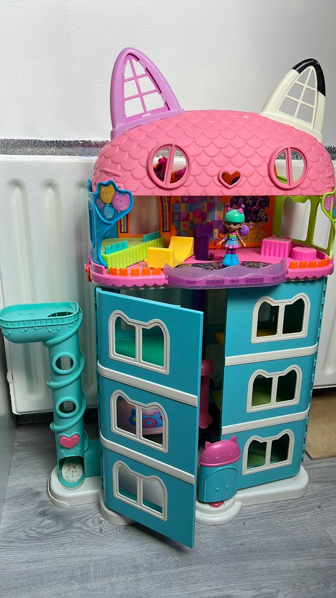 Gabbys dollhouse, Ophalen, Zo goed als nieuw