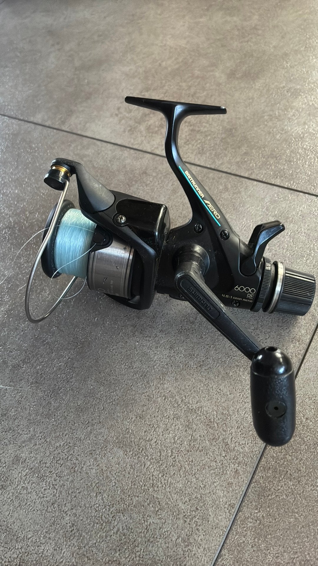 Shimano baitrunner, Watersport en Boten, Hengelsport | Karpervissen, Ophalen of Verzenden, Zo goed als nieuw, Molen