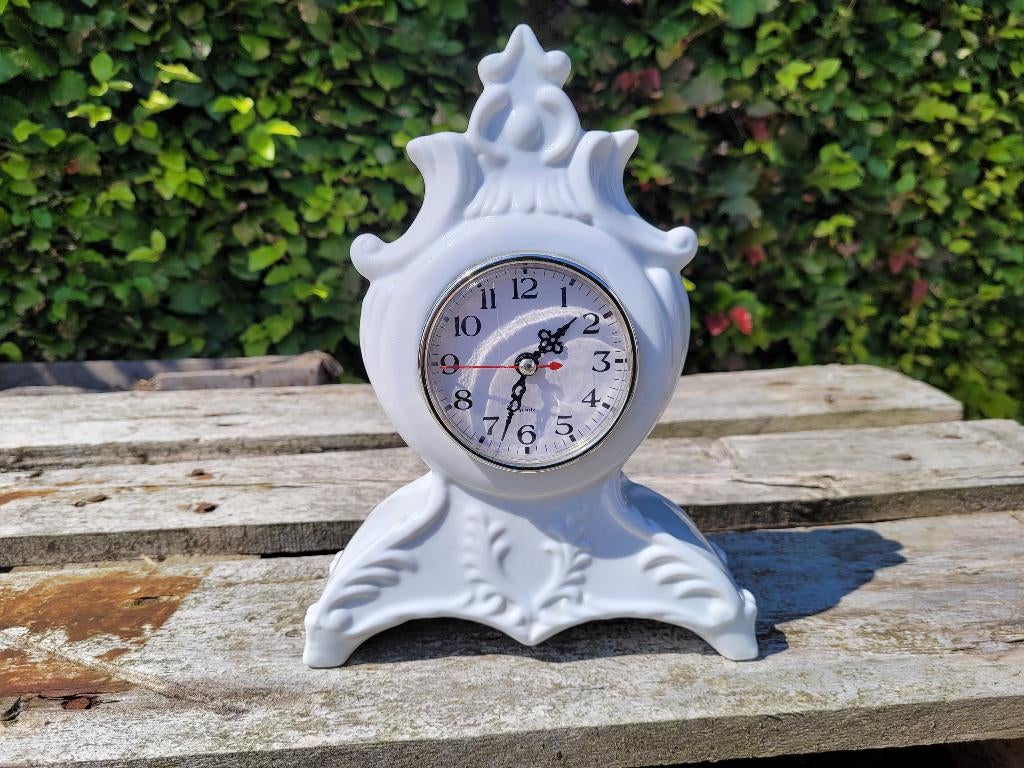 mooie oude porseleinen schouw klok, Ophalen of Verzenden, Zo goed als nieuw, Wandklok
