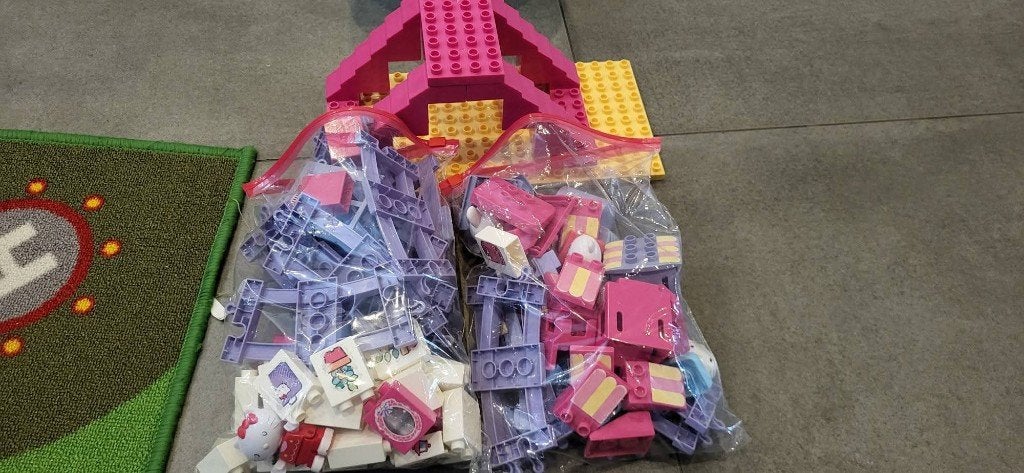 Hello kitty duplo, Friends, Ophalen of Verzenden, Zo goed als nieuw, Duplo
