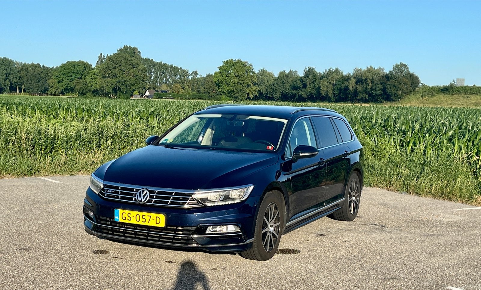 Volkswagen Passat 1.6 TDI Business R-Line, Euro 5, Zwart, 4 cilinders, Blauw