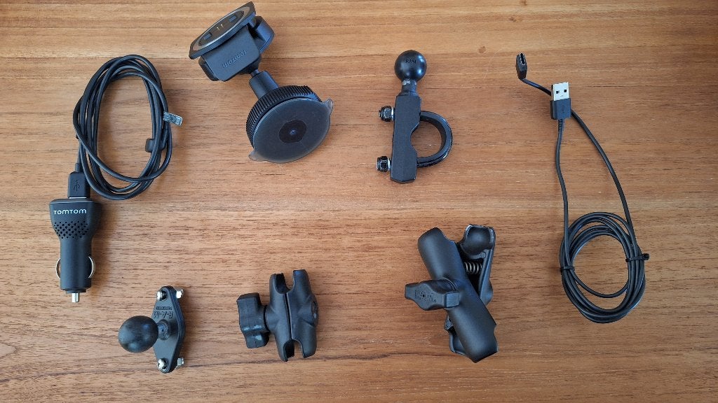 TomTom motor accessoires incl. auto steun., Motoren, Accessoires | Navigatiesystemen, Ophalen, Gebruikt